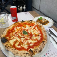 Photo taken at L&amp;#39;Antica Pizzeria Da Michele by Noura S. on 2/25/2023