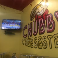 รูปภาพถ่ายที่ Chubbys Cheesesteaks โดย Jim B. เมื่อ 5/20/2015