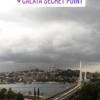 รูปภาพถ่ายที่ Galata Secret Point โดย Özlem เมื่อ 5/27/2018