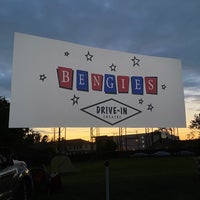 Photo taken at Bengies Drive-in Theatre by Aimee E. on 7/12/2020