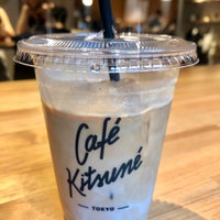 Photo taken at Café Kitsuné by Masayuki I. on 8/2/2019