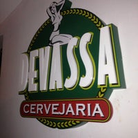 รูปภาพถ่ายที่ Devassa Cervejaria โดย Pollyanna V. เมื่อ 5/15/2013