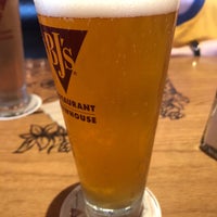 Photo taken at BJ&amp;#39;s Restaurant &amp;amp; Brewhouse by Kirby F. on 5/28/2018