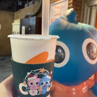 Photo taken at CoCo Fresh Tea &amp;amp; Juice by ぺんぎん on 12/23/2021