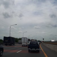 Photo taken at Not Easy To Pass Lane @ Rama 2 Exit Toll by Khae D. on 8/3/2018