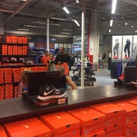 Photo taken at Nike Factory Store by Wellington B. on 12/9/2017