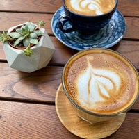 Foto diambil di Lavinnia Coffee oleh Glr Güngör pada 9/25/2021