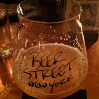 Photo taken at Beer Street by DoubleDeuce on 2/7/2022