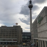 Photo taken at Park Inn by Radisson Berlin Alexanderplatz by Andreu S. on 3/22/2023