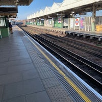 Photo taken at Putney Bridge London Underground Station by Chris v. on 4/16/2022