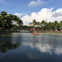 Photo taken at Pasir Ris Town Park Fishing Pond by Wong K. on 5/16/2017