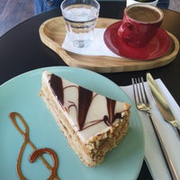 Photo taken at Room Coffee&amp;amp;Bakery Fakulte by Nazmi O. on 5/31/2019