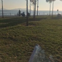 Photo taken at Caddebostan Parkı by ⋋𝓪𝓼𝓮𝓶𝓲𝓷 ⋋. on 11/10/2022