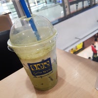 Photo taken at Coffee World by Noonuchie O. on 2/3/2018