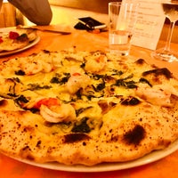 Photo taken at Pizzeria Ai Cacciatori Da Ezio by Veronica R. on 4/6/2018