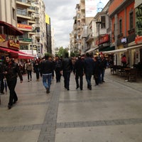 รูปภาพถ่ายที่ Kıbrıs Şehitleri Caddesi โดย MehmetAli Ö. เมื่อ 4/15/2013