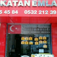 Foto scattata a Okatan Emlak &amp;amp; İnşaat da 𝑺𝒓𝒉𝒕𝑲𝒕𝒏 . il 12/30/2012