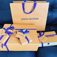 Photo taken at Louis Vuitton by Shinshin L. on 2/7/2023