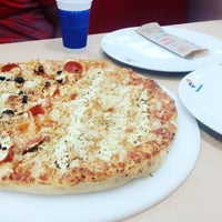 Photo taken at Domino&amp;#39;s Pizza by Bruno S. on 8/14/2016