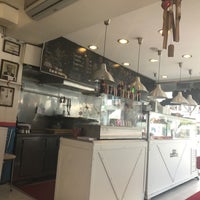 Photo prise au Çağdaş Kumpir &amp;amp; Waffle par Pınar A. le3/31/2017