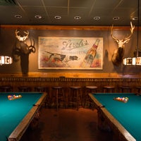 Foto scattata a Deadwood Bar &amp;amp; Grill da Deadwood Bar &amp;amp; Grill il 8/20/2017
