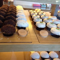 Photo taken at Sprinkles Cupcakes by Jacqueline V. on 11/10/2013