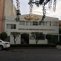 Photo taken at Centro de Meditacion Kadampa by Arturo S. on 4/10/2016
