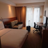 Photo taken at Hampton by Hilton Berlin City West by いわふみ on 9/19/2022