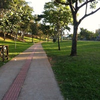 7/10/2016 tarihinde Mariana A.ziyaretçi tarafından Parque do Povo'de çekilen fotoğraf