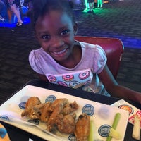 Photo taken at Dave &amp;amp; Buster&amp;#39;s by Kenold B. on 10/20/2018