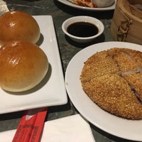 12/3/2017 tarihinde Albus S.ziyaretçi tarafından Yuan Restaurant'de çekilen fotoğraf