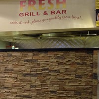 รูปภาพถ่ายที่ Fresh Grill &amp;amp; Bar โดย Fresh Grill &amp;amp; Bar เมื่อ 12/28/2013