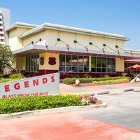 9/18/2017 tarihinde Legends Classic Dinerziyaretçi tarafından Legends Classic Diner'de çekilen fotoğraf