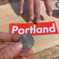 Снимок сделан в Hello From Portland пользователем DooLee P. 8/19/2019