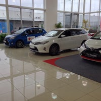 Photo taken at Toyota Louwman by Gregory Y. on 9/26/2014