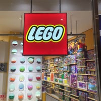 Photo taken at LEGO Store by EG-6 on 4/4/2019