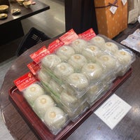 Photo taken at Sake Shop Fukumitsuya by EG-6 on 11/10/2023