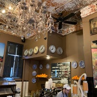 Foto tirada no(a) Café Regular du Nord por jp k. em 8/23/2022