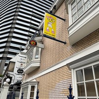 Photo taken at 阪神タイガースショップ 神宮店 by あゆぴち on 10/22/2021