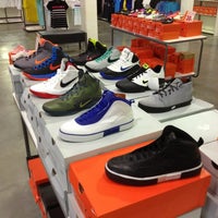 nike factory premium outlet