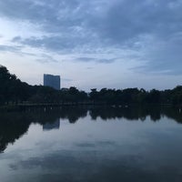 Photo taken at ทะเลสาบ@สวนรถไฟ by Sarawut P. on 10/30/2021