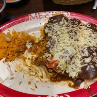 Das Foto wurde bei Mexico Restaurant von Holly Anne W. am 5/29/2023 aufgenommen