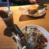 Photo taken at Grub Burger Bar by Michelle Rose Domb on 9/7/2018