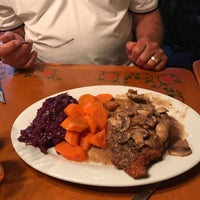 Photo prise au Cypress Nook German American Restaurant par Gini B. le12/12/2019