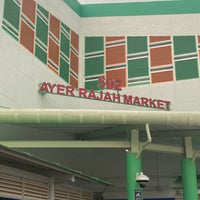 Photo taken at Ayer Rajah (West Coast Drive) Market &amp;amp; Food Centre by KylêAārön🇸🇬🌹 ك. on 1/14/2023