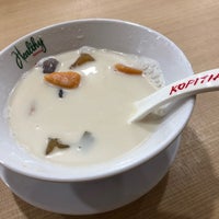 Photo taken at Kopitiam by KylêAārön🇸🇬🌹 ك. on 11/14/2018