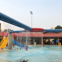Photo taken at Woodlands Swimming Complex by KylêAārön🇸🇬🌹 ك. on 7/19/2018