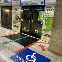 Photo taken at Esplanade MRT Station (CC3) by KylêAārön🇸🇬🌹 ك. on 3/17/2023