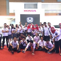 Photo taken at Honda Makassar Indah by Honda Makassar I. on 8/1/2017