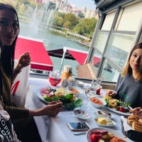 10/20/2019 tarihinde Enya K.ziyaretçi tarafından Göl Et Restaurant'de çekilen fotoğraf